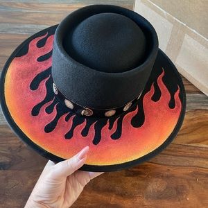 BNWT Luna Bloom Hat Ozzy *BRAND NEW*